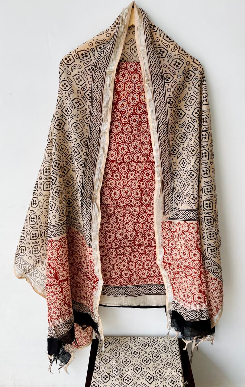 Product Details of Hand block Printed and Painted full Linen Suit