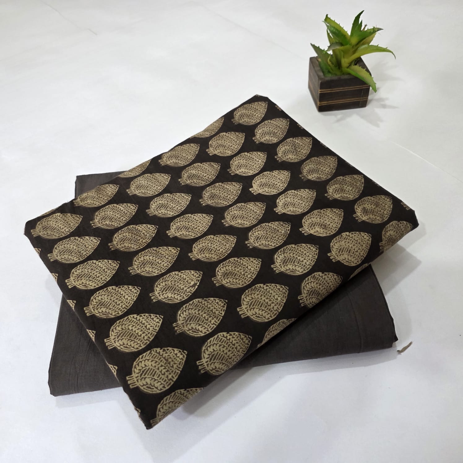 VANASPATI AJRAK PRINT